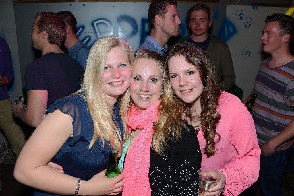 ../Images/Feest zonder naam 2015 056.jpg